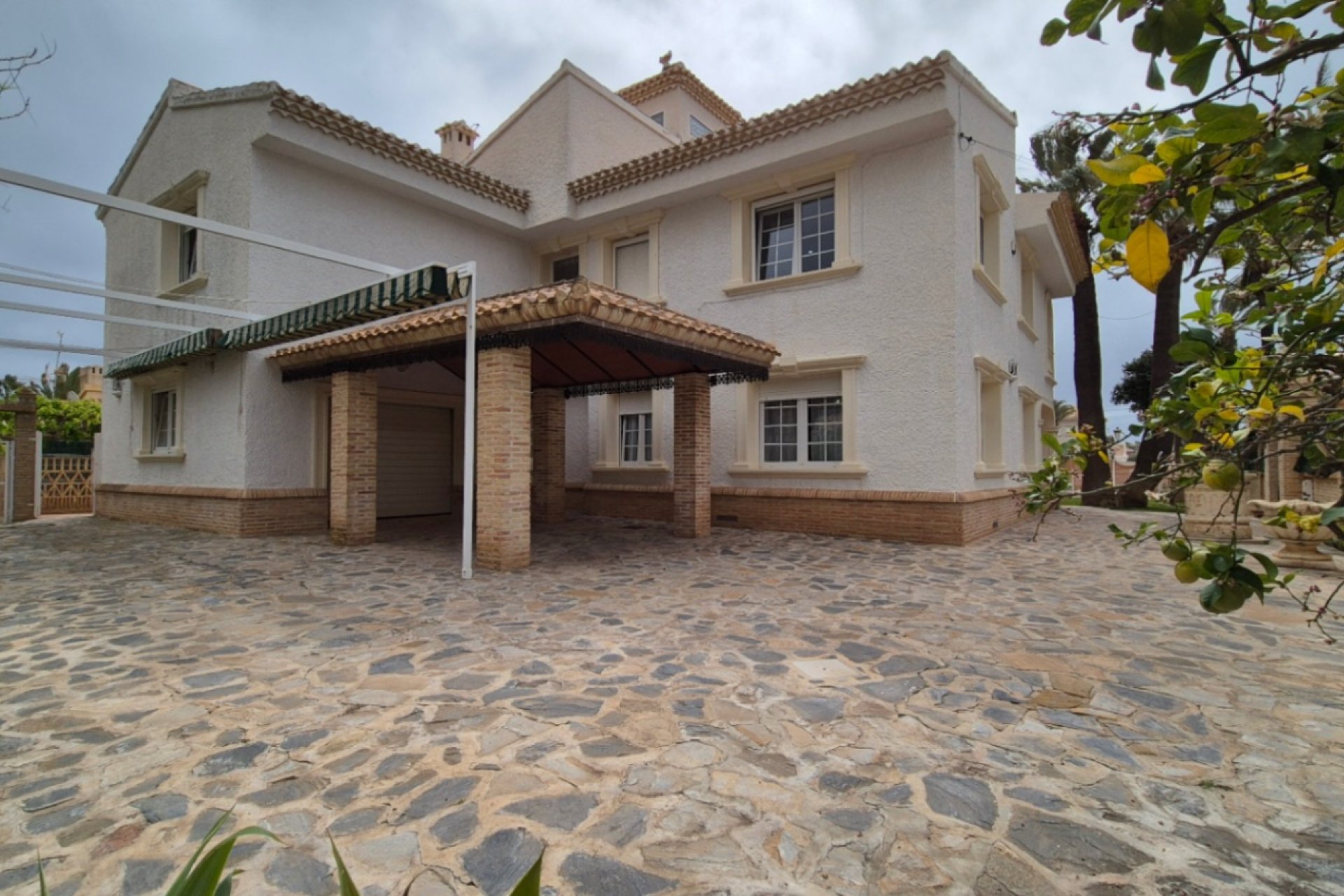 Wiederverkauf - Villa - Orihuela