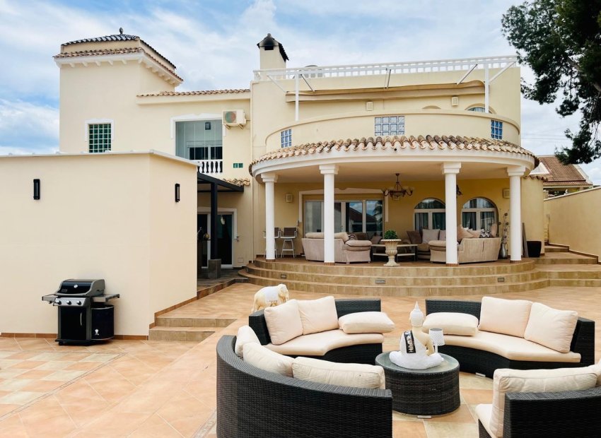 Wiederverkauf - Villa - San Miguel de Salinas