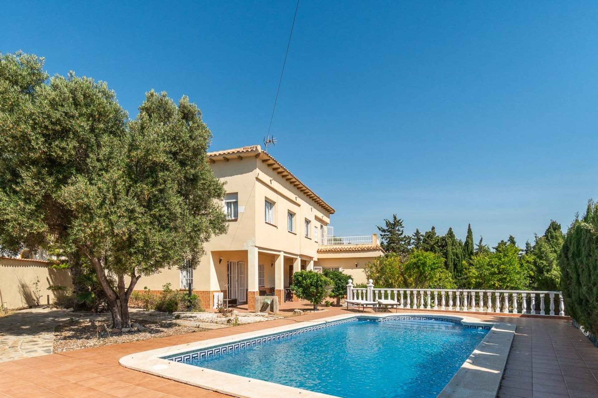 Wiederverkauf - Villa - Torrevieja - Cala de cabo cervera
