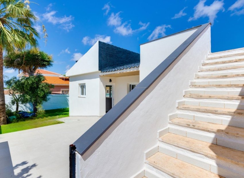 Wiederverkauf - Villa - Torrevieja - El Limonar