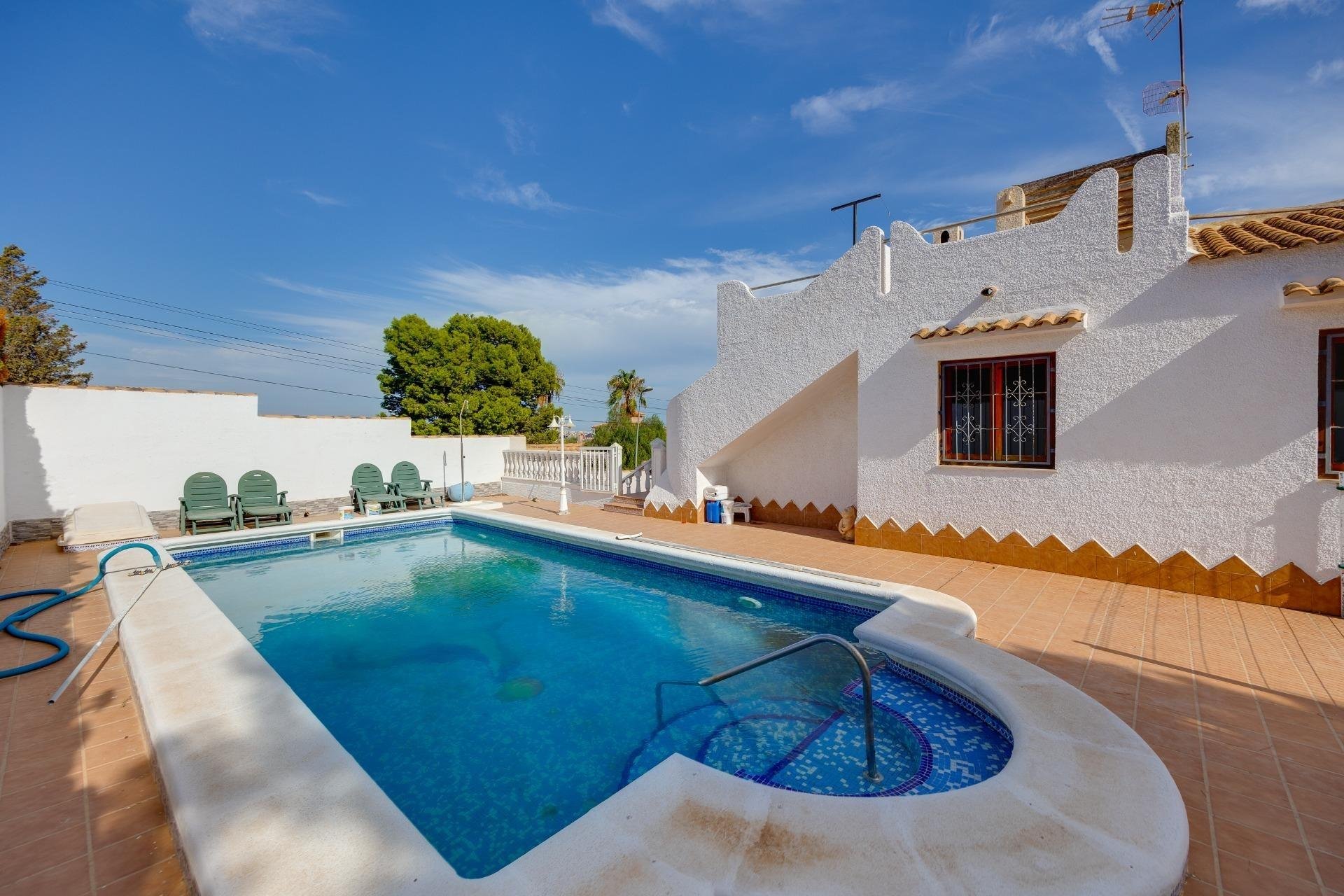 Wiederverkauf - Villa - Torrevieja - La Siesta - El Salado - Torreta