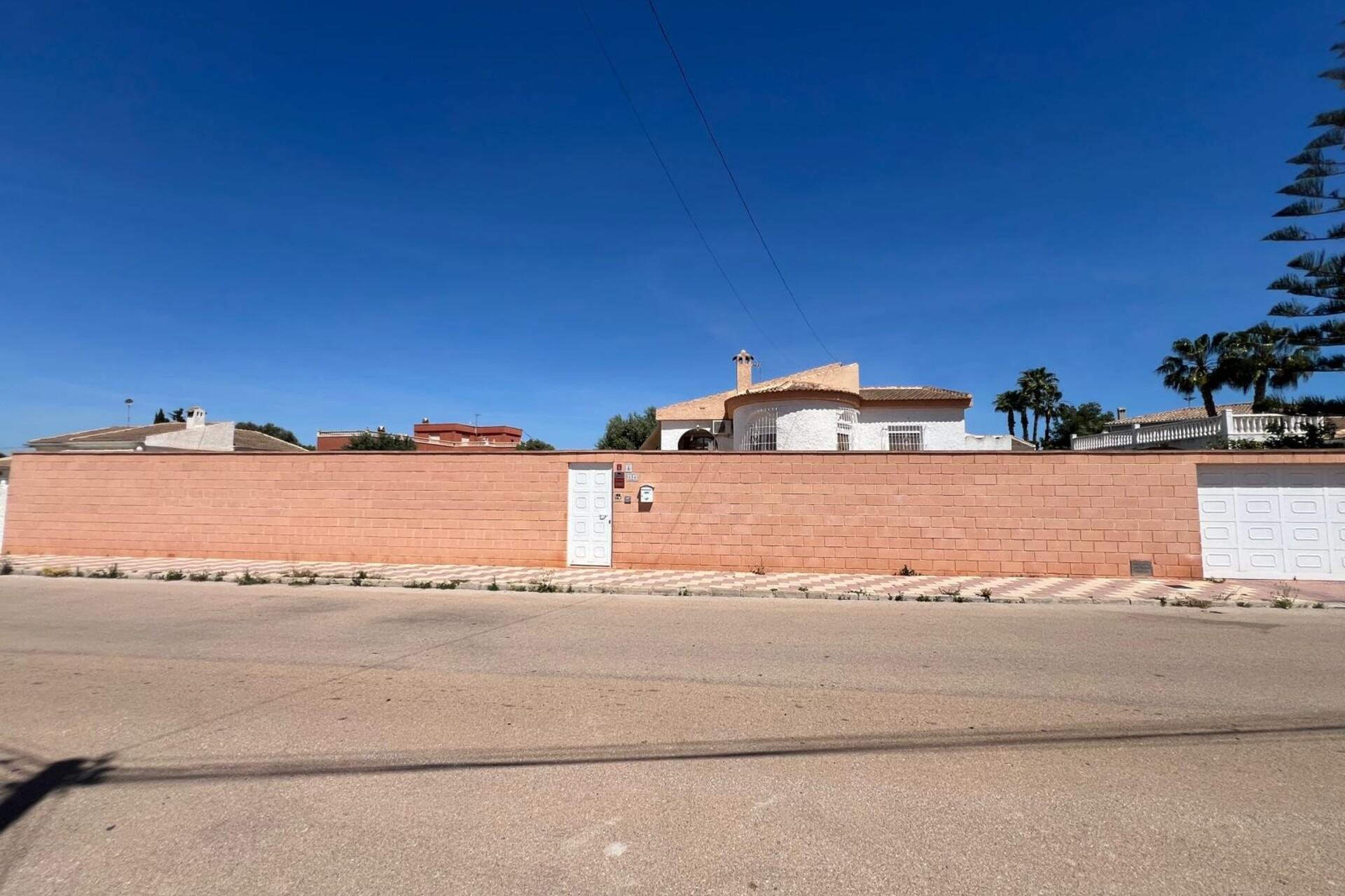 Wiederverkauf - Villa - Torrevieja - La Siesta