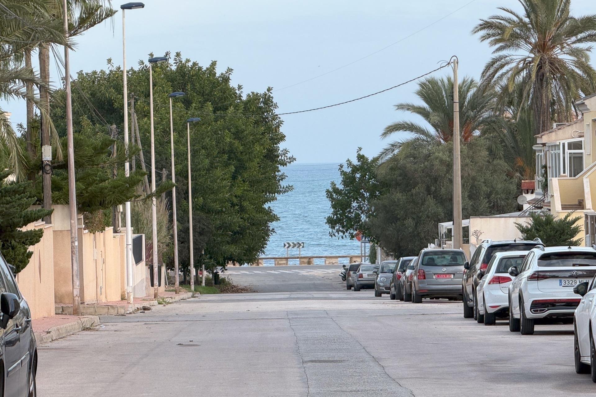 Wiederverkauf - Villa - Torrevieja - Las calas