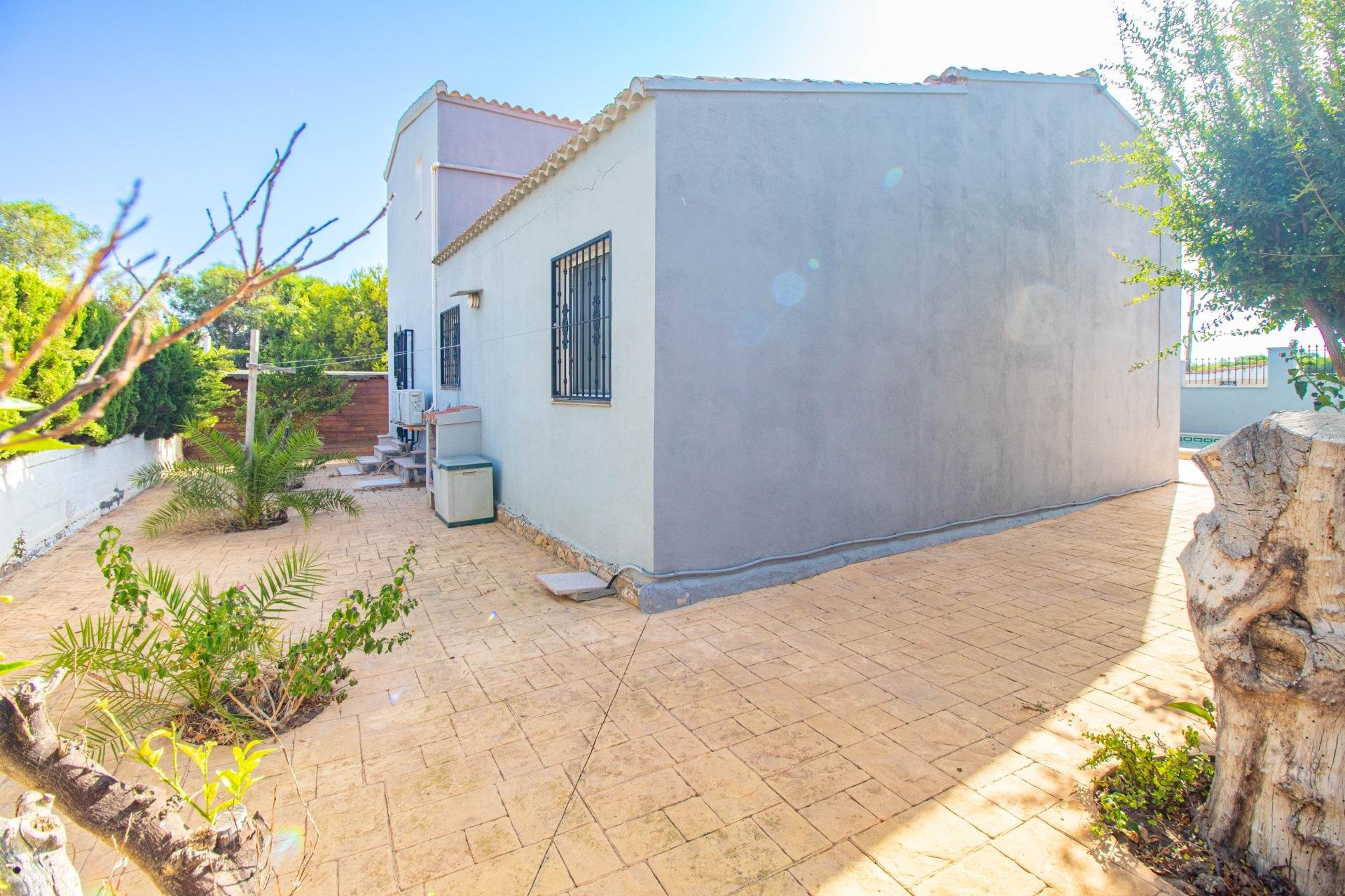 Wiederverkauf - Villa - Torrevieja - Los balcones