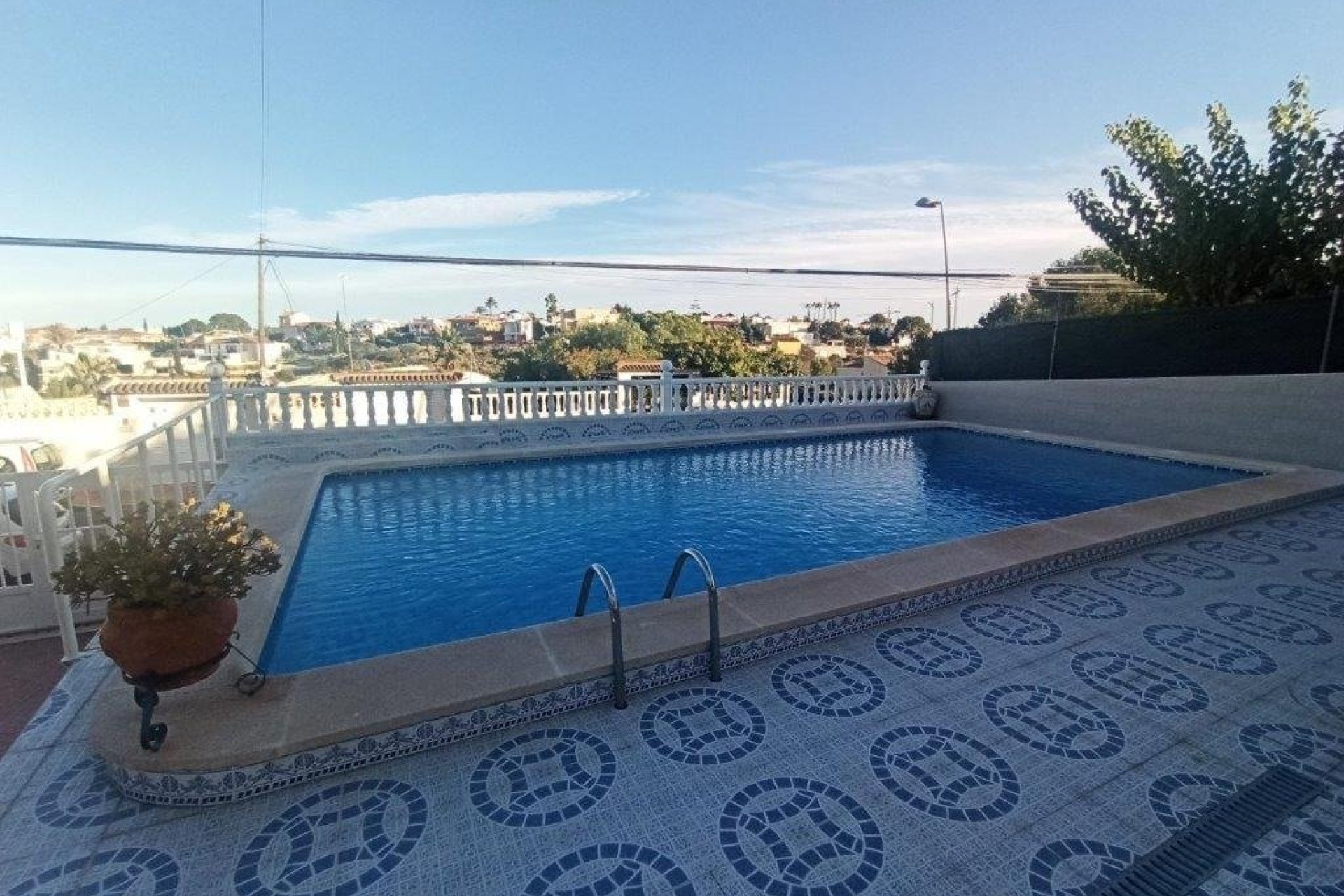 Wiederverkauf - Villa - Torrevieja - Los balcones