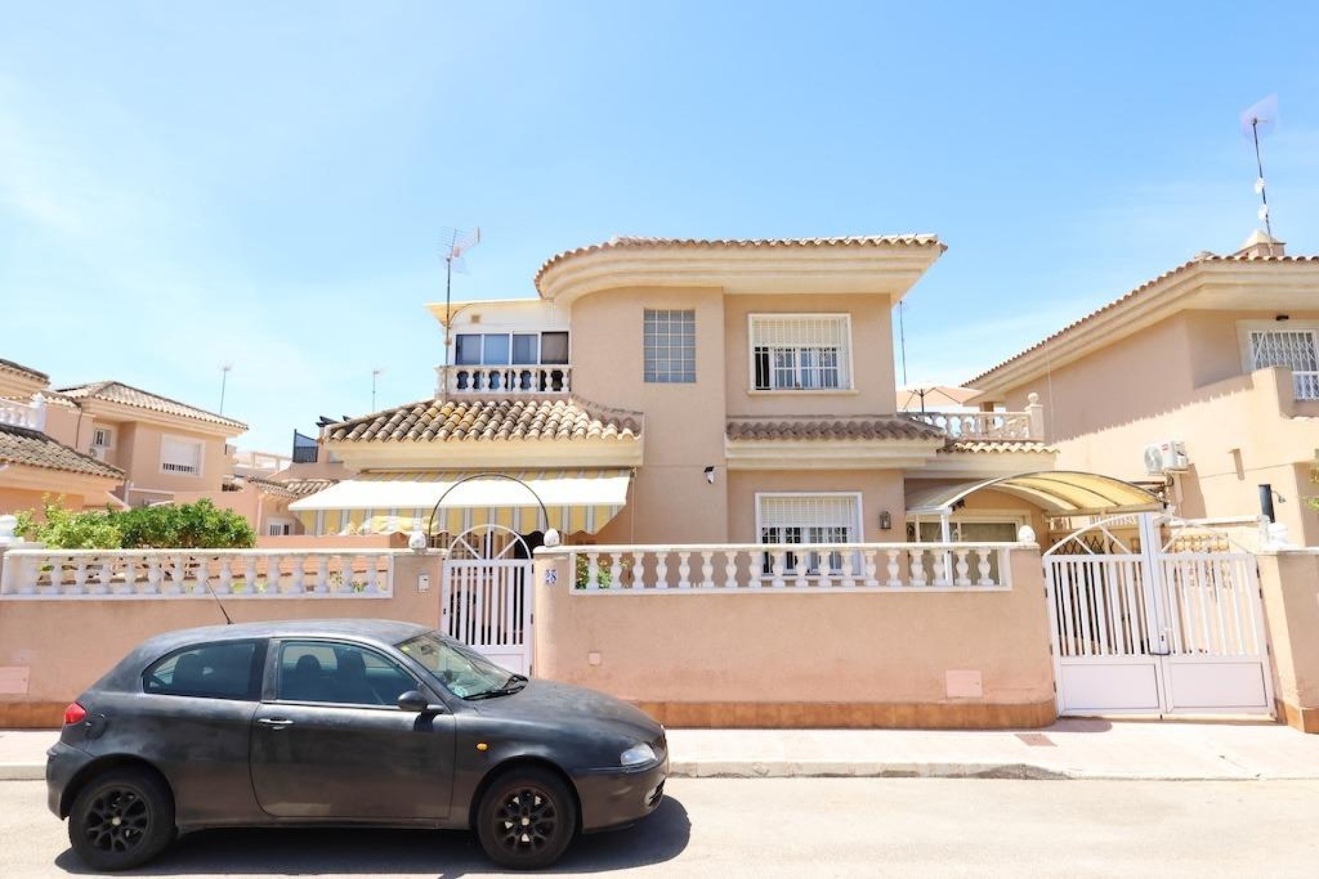 Wiederverkauf - Villa - Torrevieja - Los Balcones