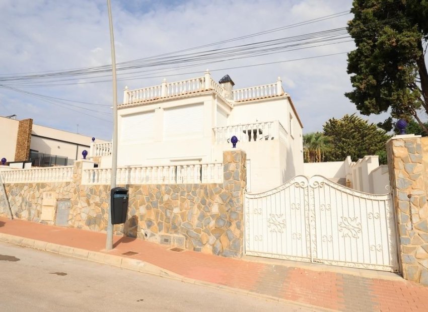 Wiederverkauf - Villa - Torrevieja - Los Balcones