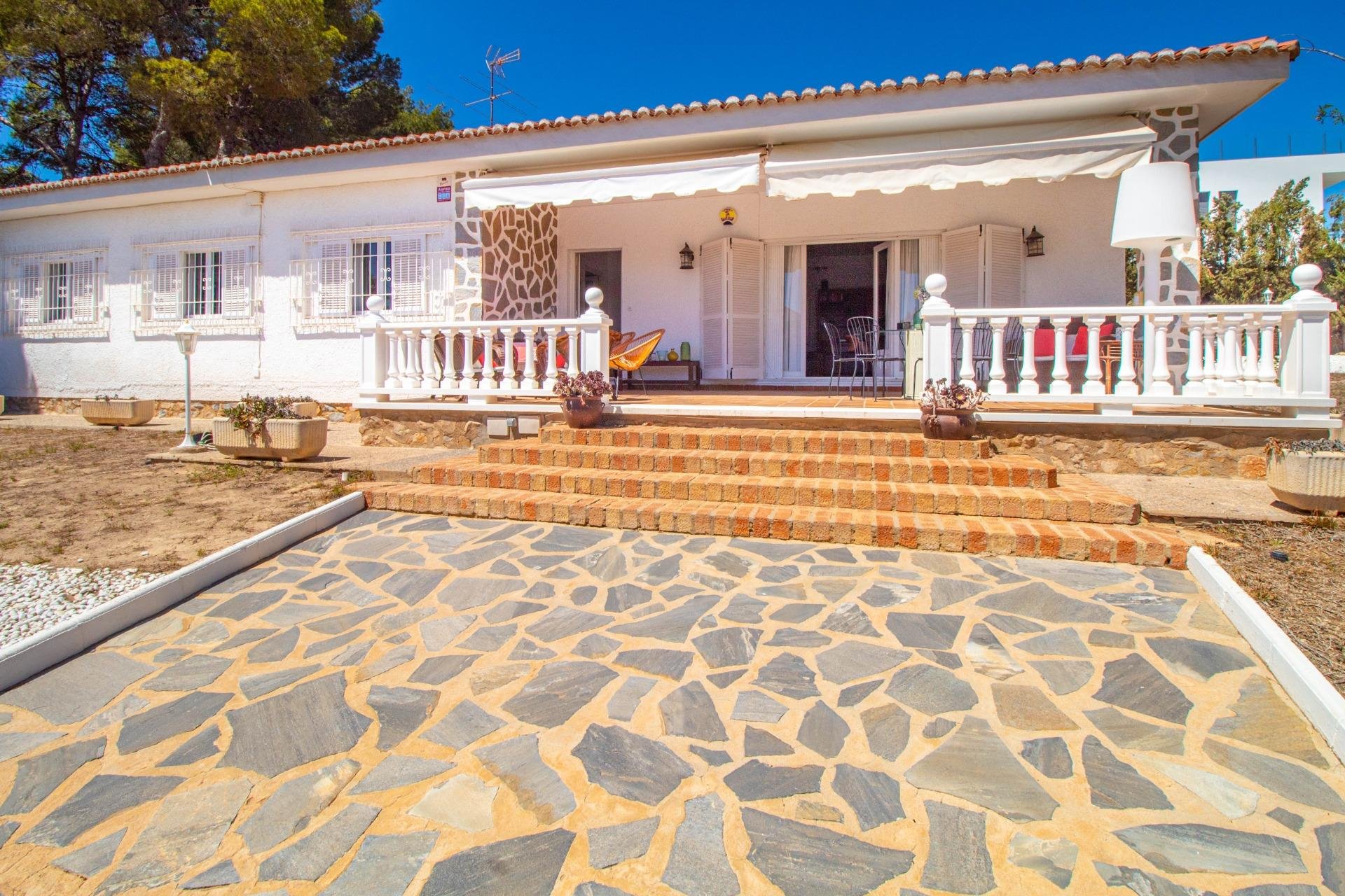 Wiederverkauf - Villa - Torrevieja - Los balcones