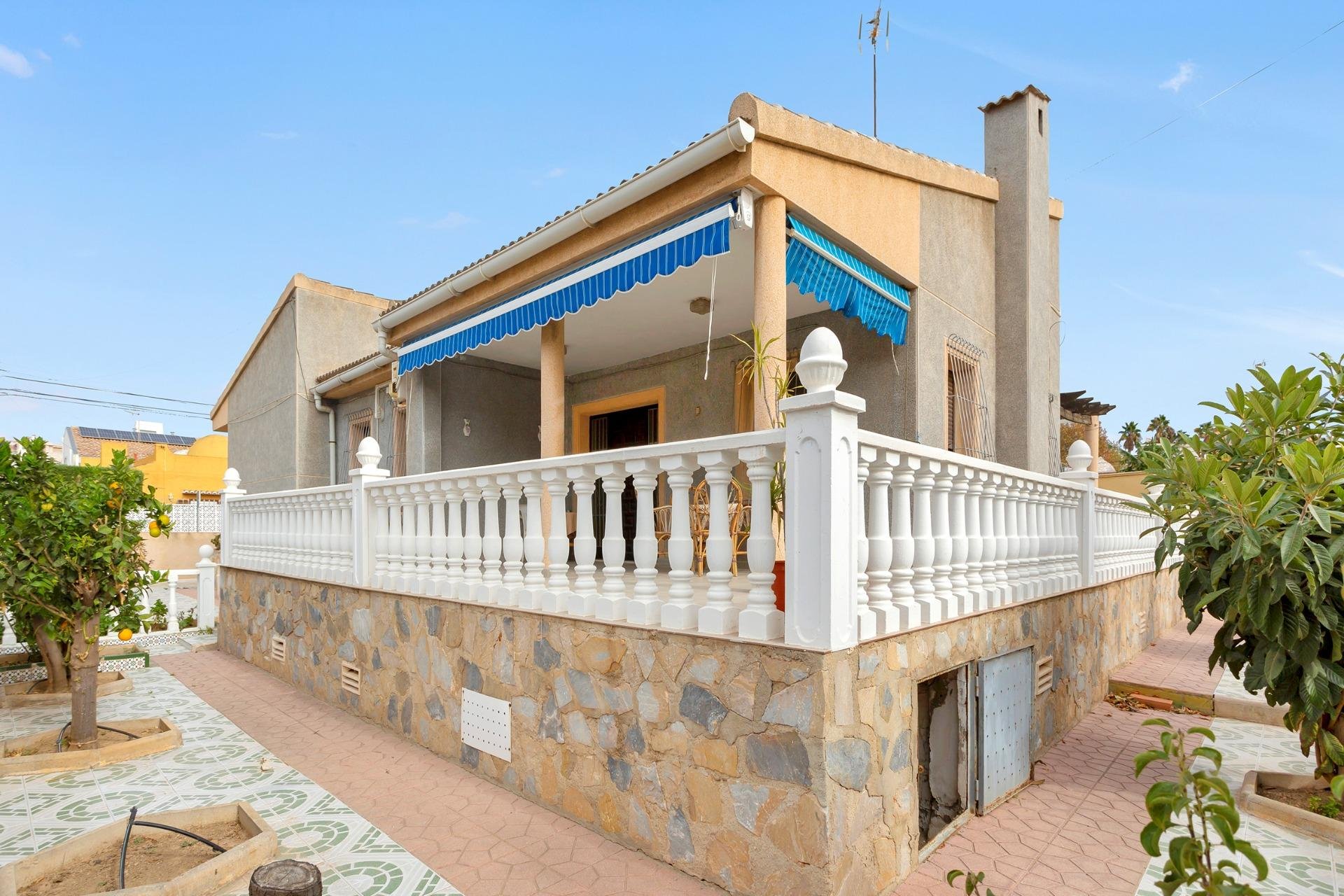 Wiederverkauf - Villa - Torrevieja - Nueva Torrevieja