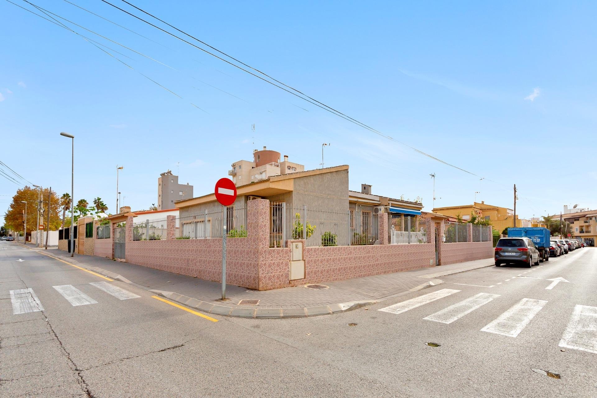 Wiederverkauf - Villa - Torrevieja - Nueva Torrevieja