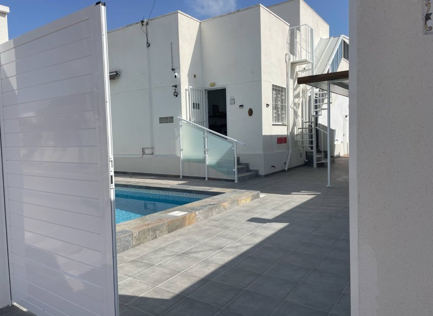 Wiederverkauf - Villa - Torrevieja - San luis