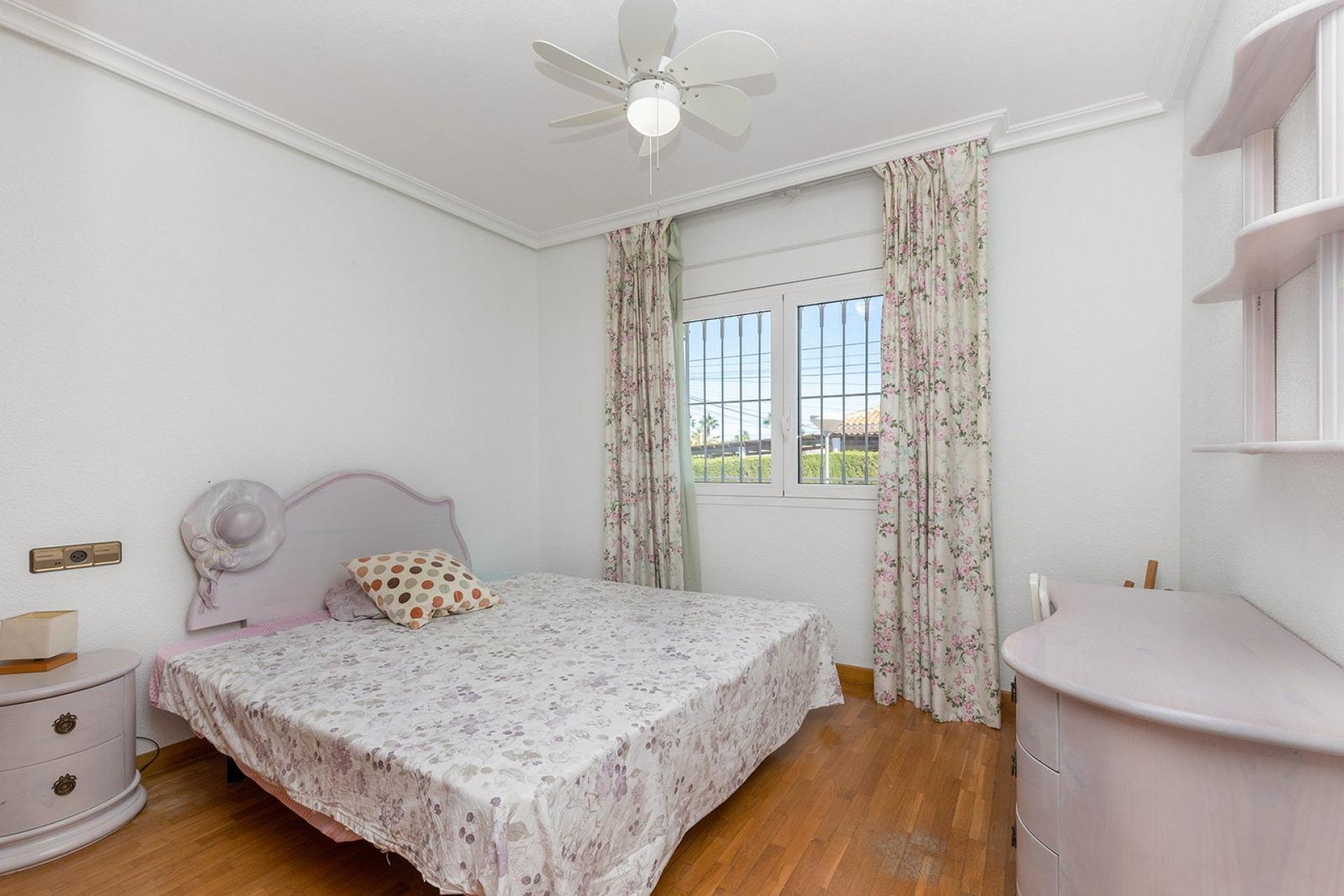 Wiederverkauf - Villa - Torrevieja - Torretas