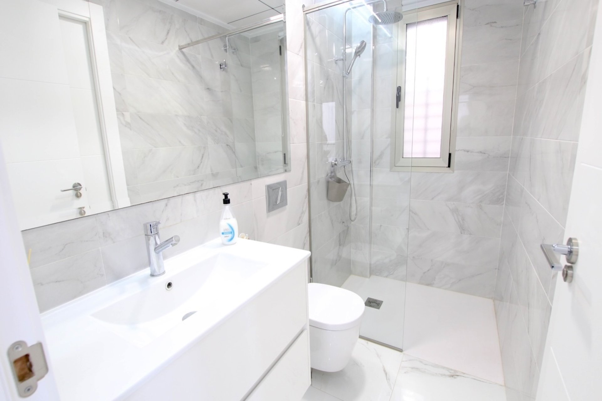 Wiederverkauf - Villa - Villamartin - Villamartín