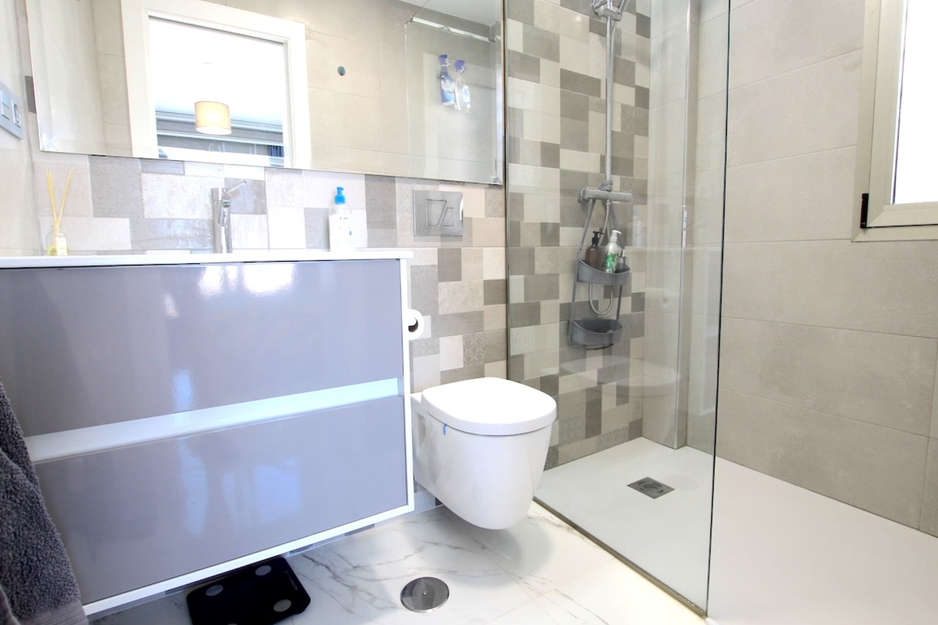 Wiederverkauf - Villa - Villamartin - Villamartín