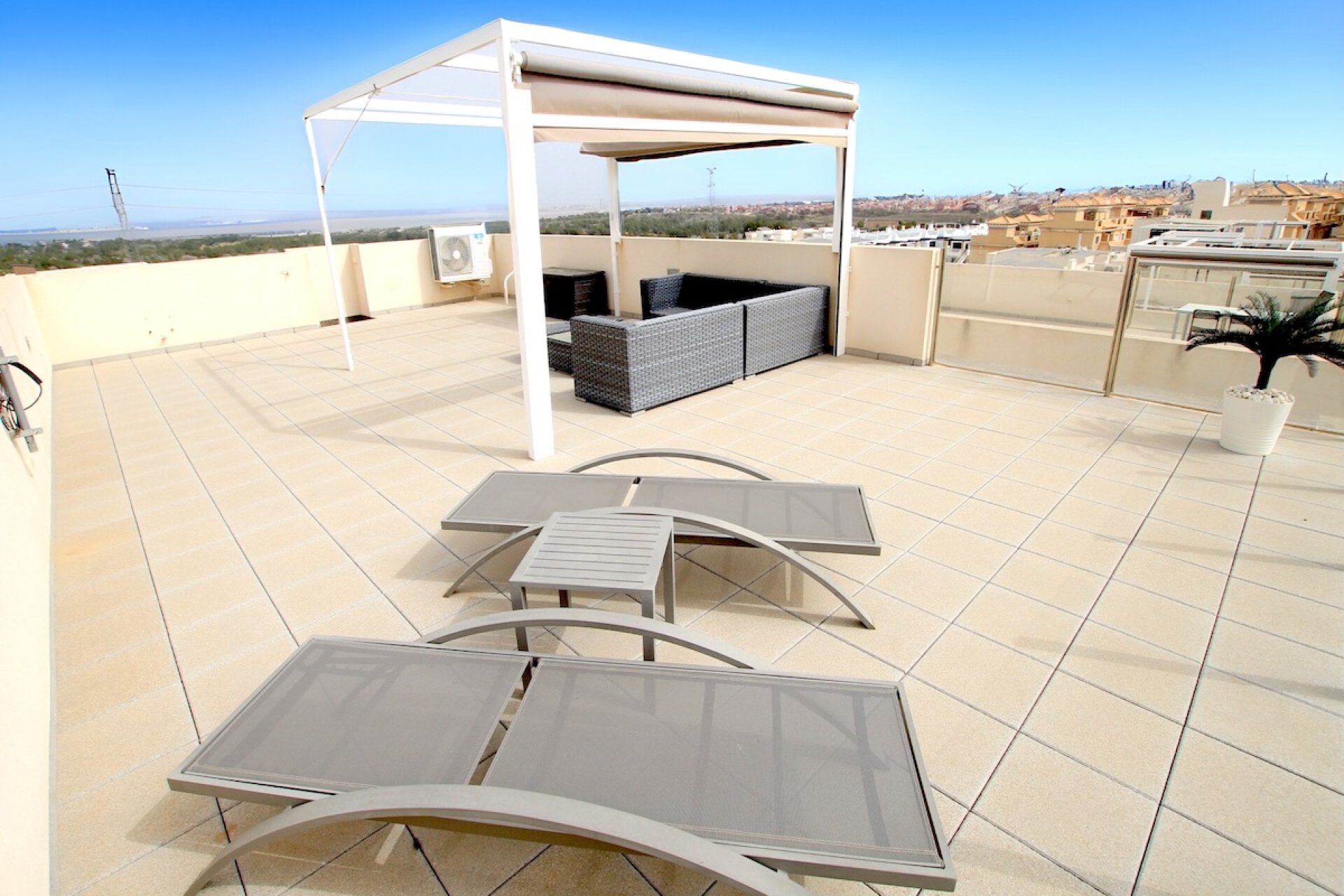 Wiederverkauf - Villa - Villamartin - Villamartín