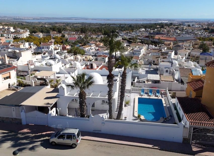 Wiederverkauf - Villa - Villamartin - Villamartín