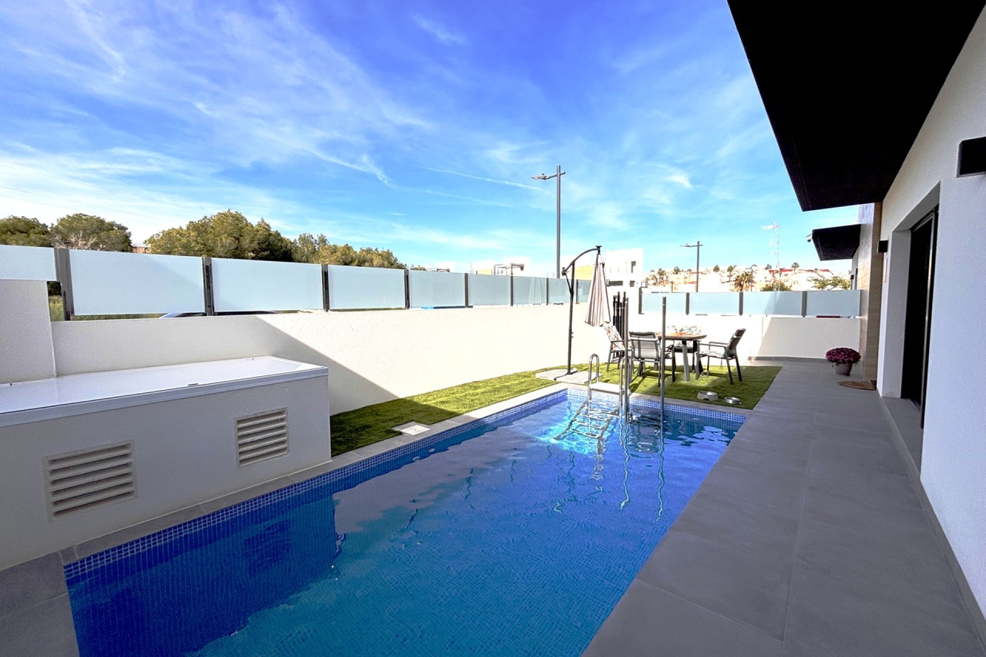 Wiederverkauf - Villa - Villamartin - Villamartín