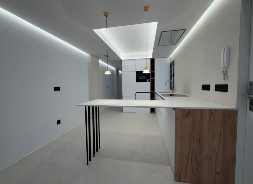 Wiederverkauf - Wohnung - Alicante - Alicante - City