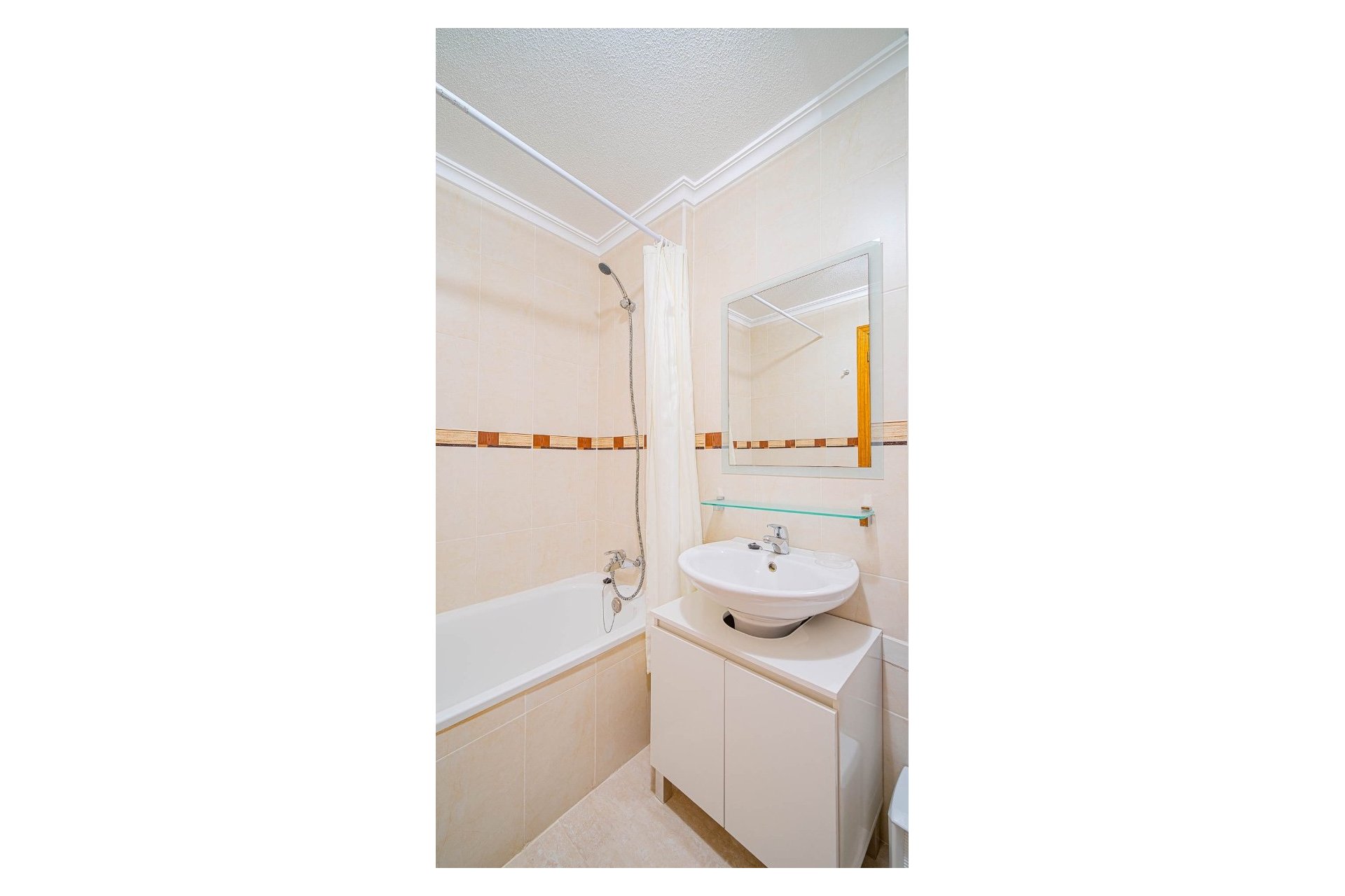 Wiederverkauf - Wohnung - Los Altos