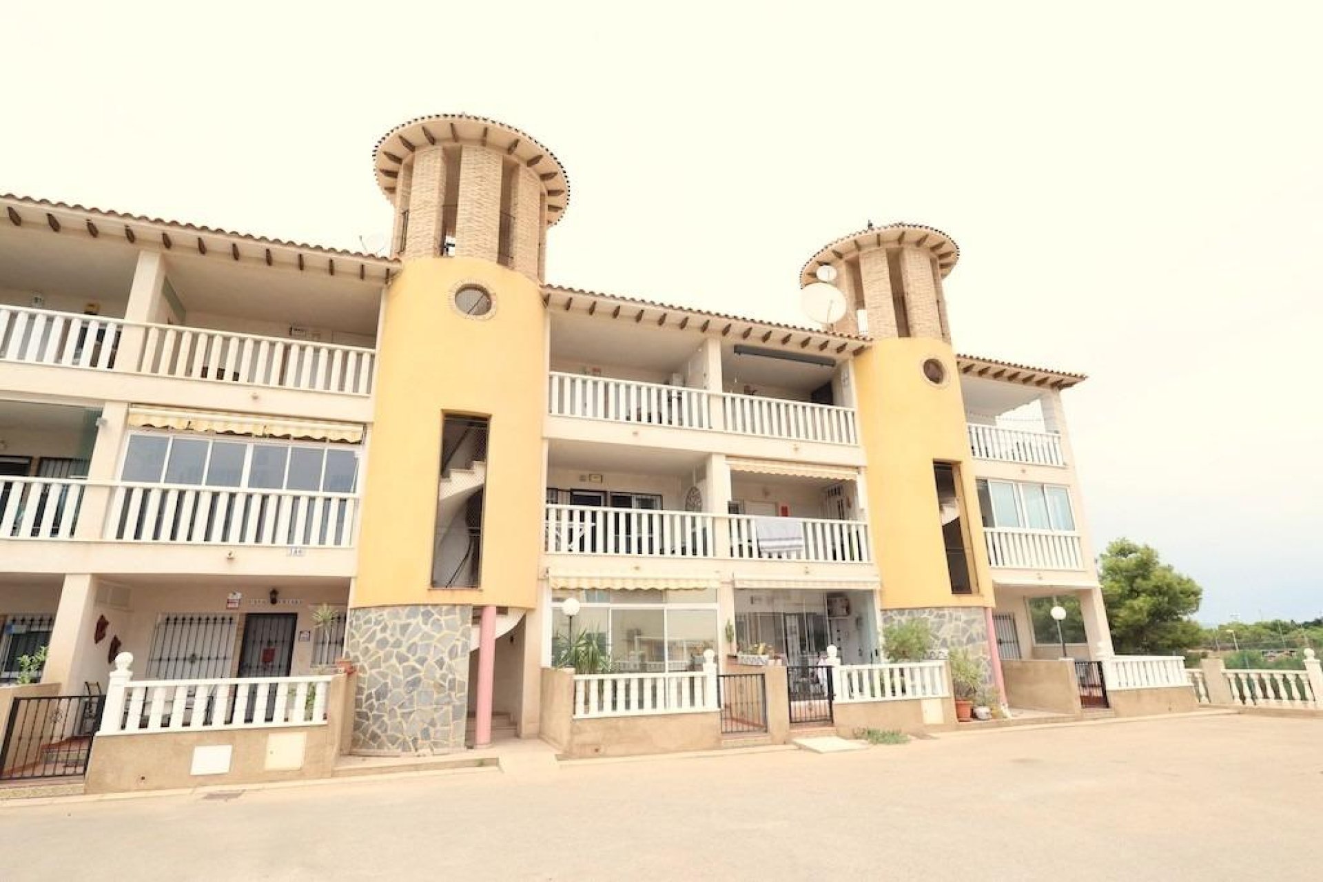 Wiederverkauf - Wohnung - Orihuela Costa - La Zenia