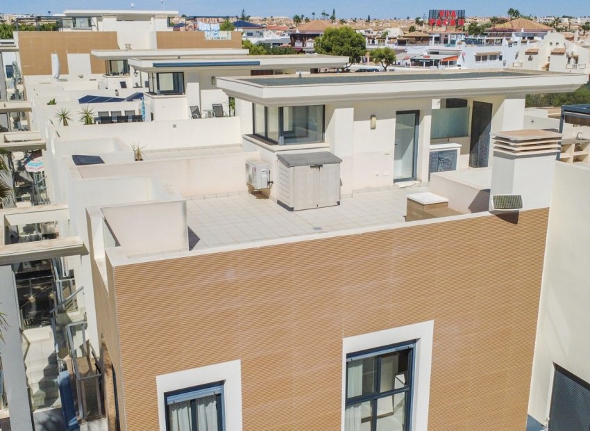 Wiederverkauf - Wohnung - Orihuela Costa - La Zenia