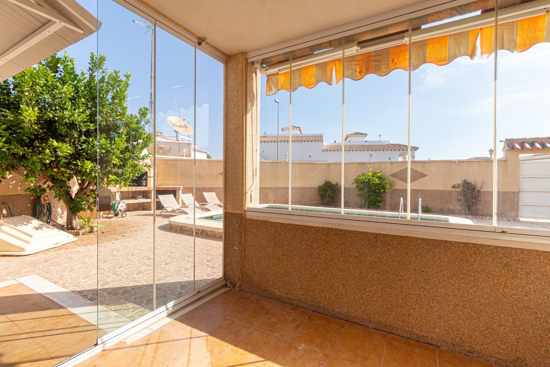 Wiederverkauf - Wohnung - Orihuela Costa - Punta Prima