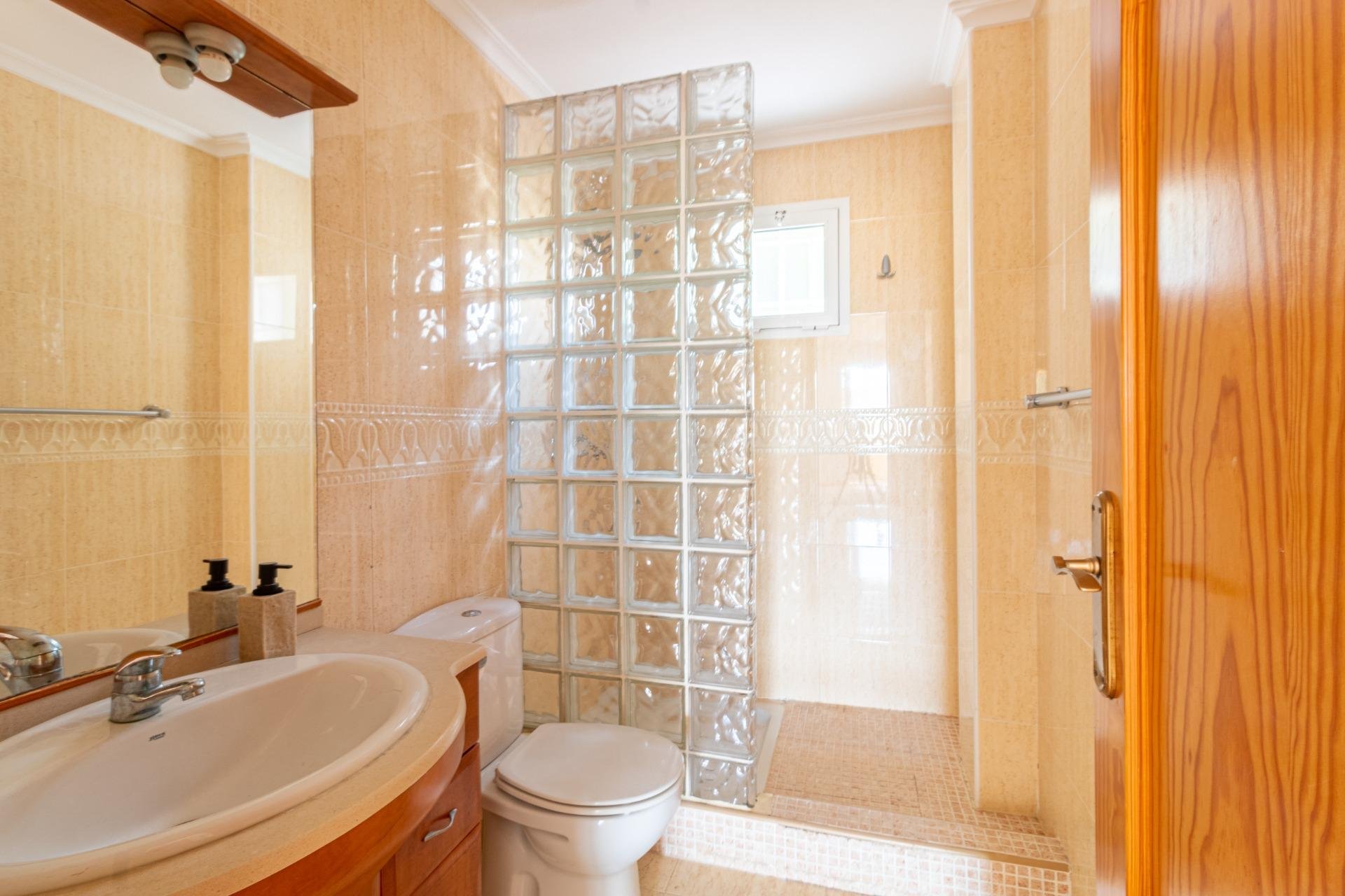 Wiederverkauf - Wohnung - Orihuela Costa - Punta Prima
