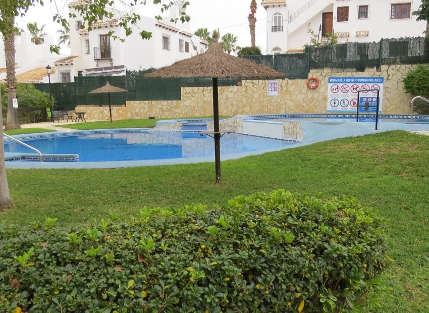 Wiederverkauf - Wohnung - Orihuela Costa - Villamartín