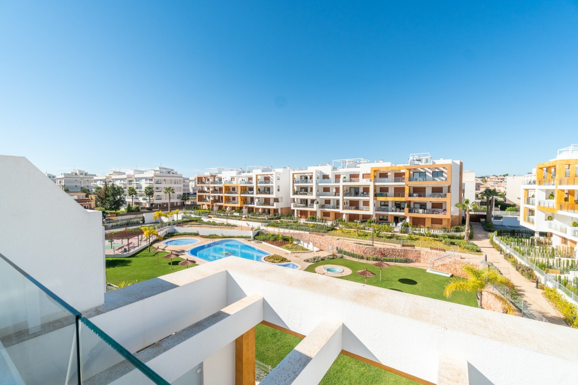 Wiederverkauf - Wohnung - Orihuela Costa - Villamartín