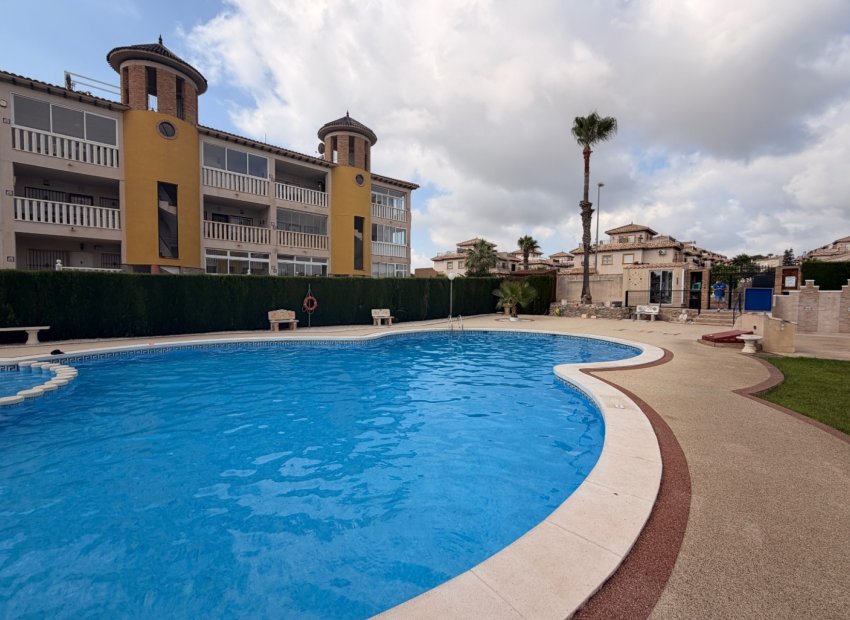 Wiederverkauf - Wohnung - Orihuela Costa - Villamartín