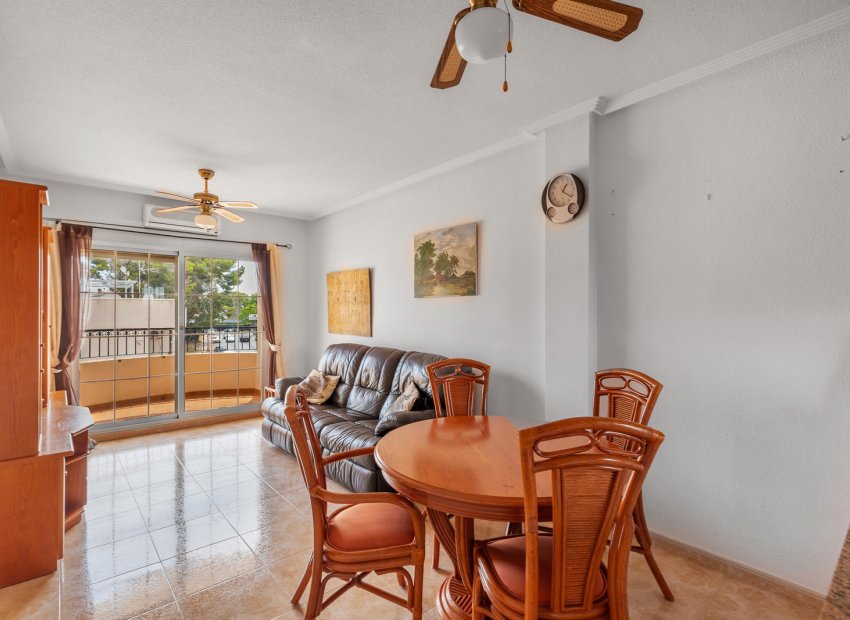 Wiederverkauf - Wohnung - Orihuela - Villamartín