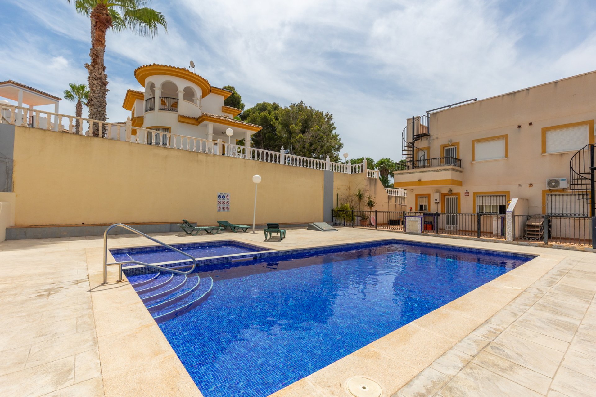 Wiederverkauf - Wohnung - Orihuela - Villamartín