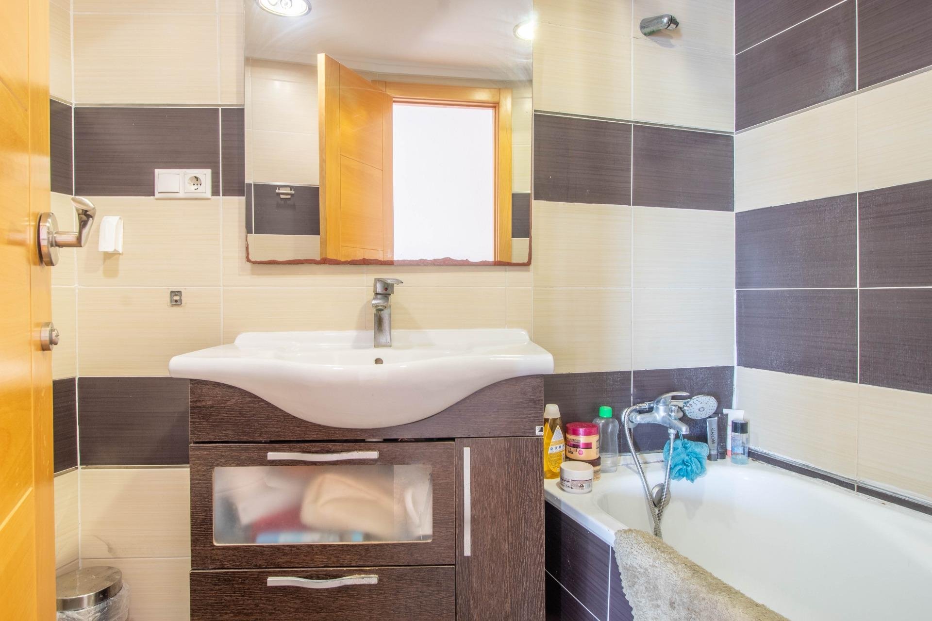 Wiederverkauf - Wohnung - Torrevieja - Acequion