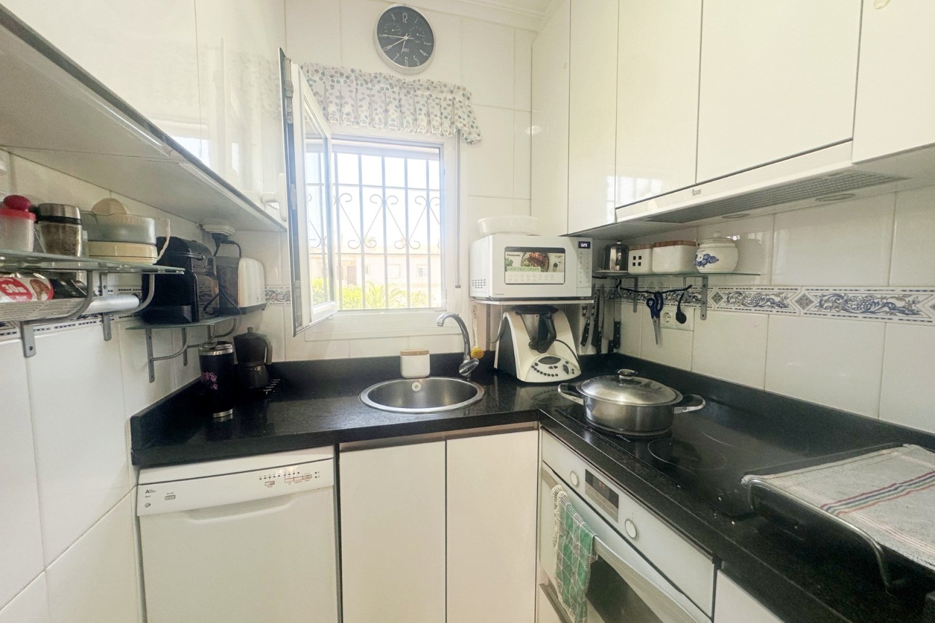 Wiederverkauf - Wohnung - Torrevieja - Aguas Nuevas