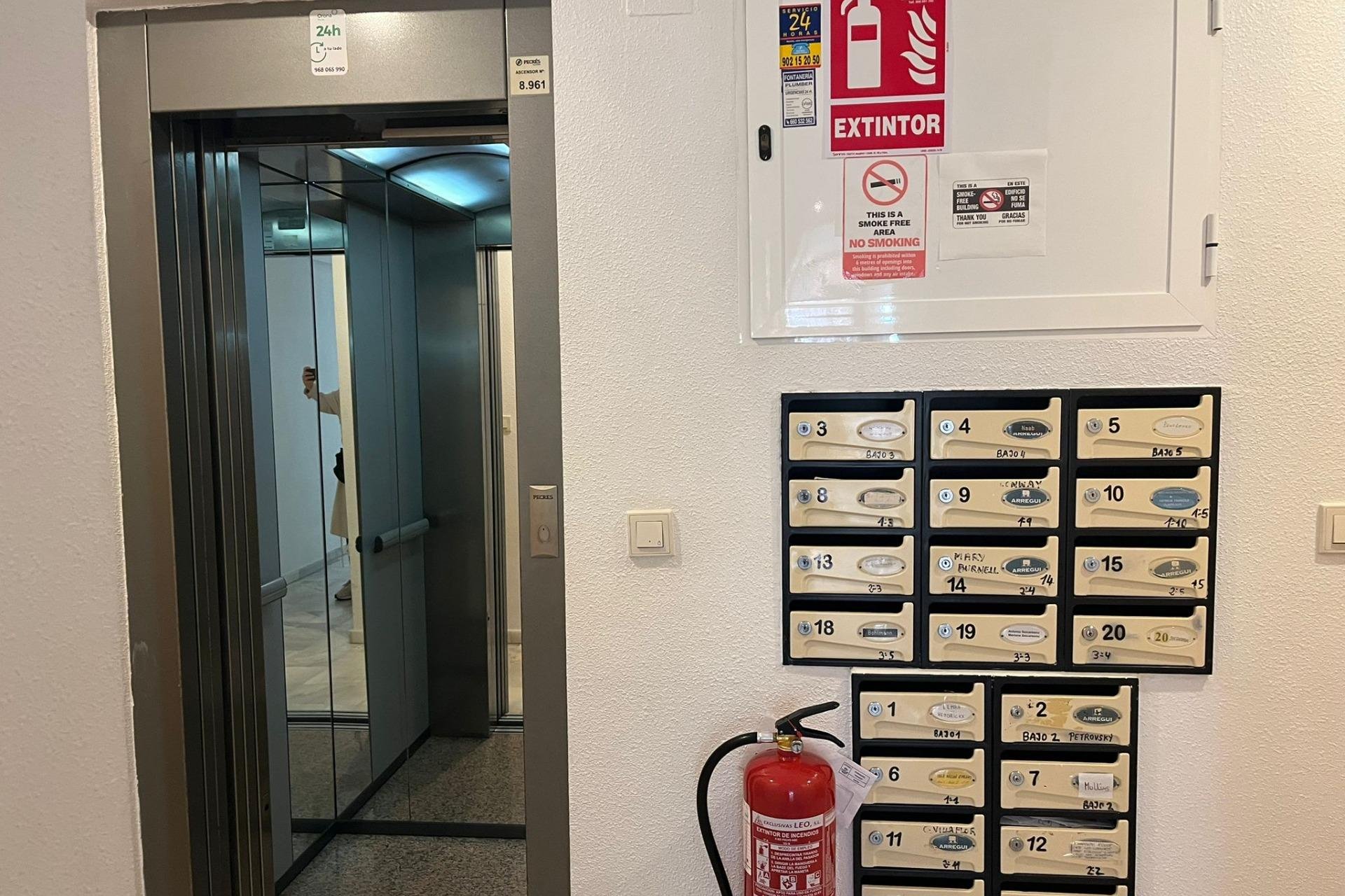 Wiederverkauf - Wohnung - Torrevieja - Cabo cervera