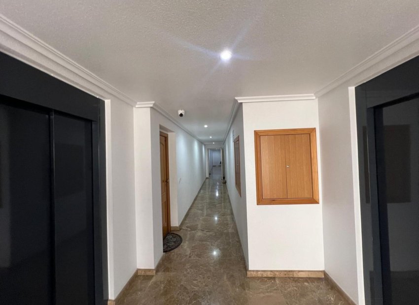 Wiederverkauf - Wohnung - Torrevieja - Parque de las Naciones