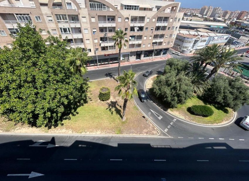 Wiederverkauf - Wohnung - Torrevieja - Playa de los Locos