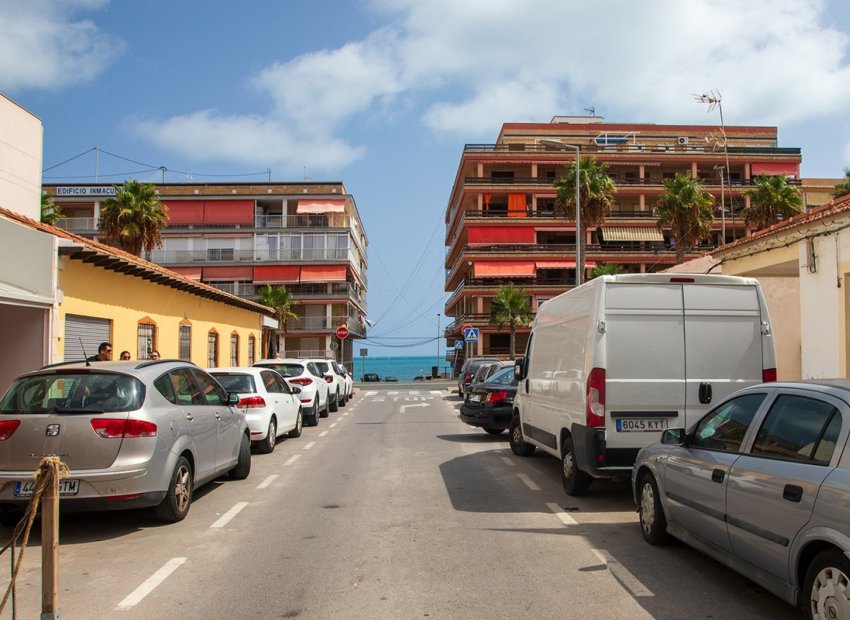 Wiederverkauf - Wohnung - Torrevieja - Playa de los Naufragos