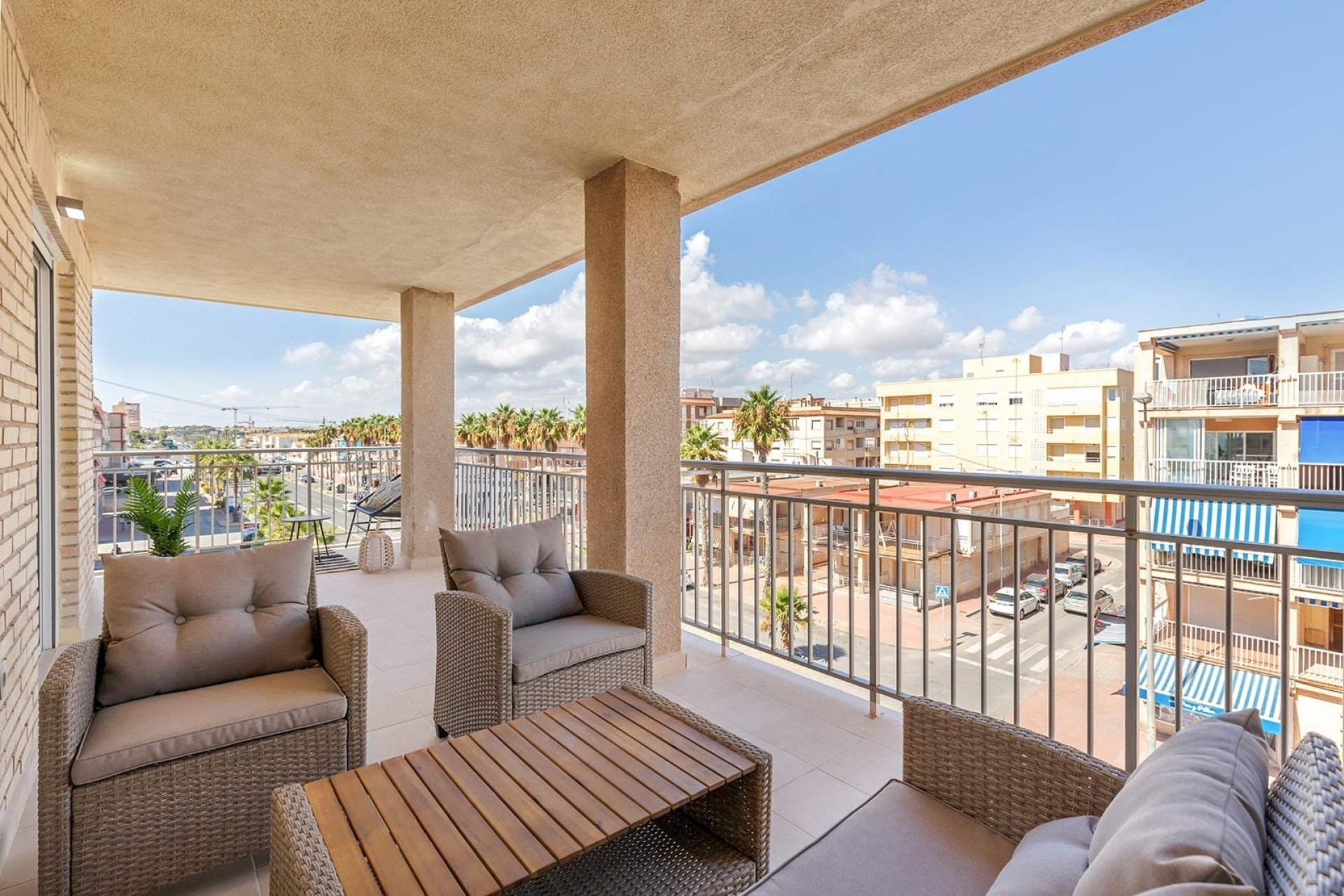 Wiederverkauf - Wohnung - Torrevieja - Playa de los Naufragos