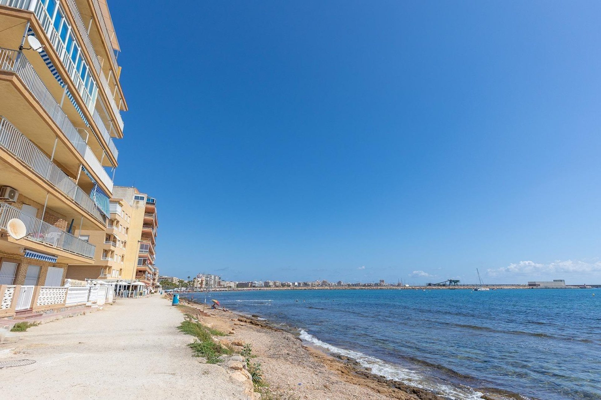 Wiederverkauf - Wohnung - Torrevieja - Playa de los Naufragos