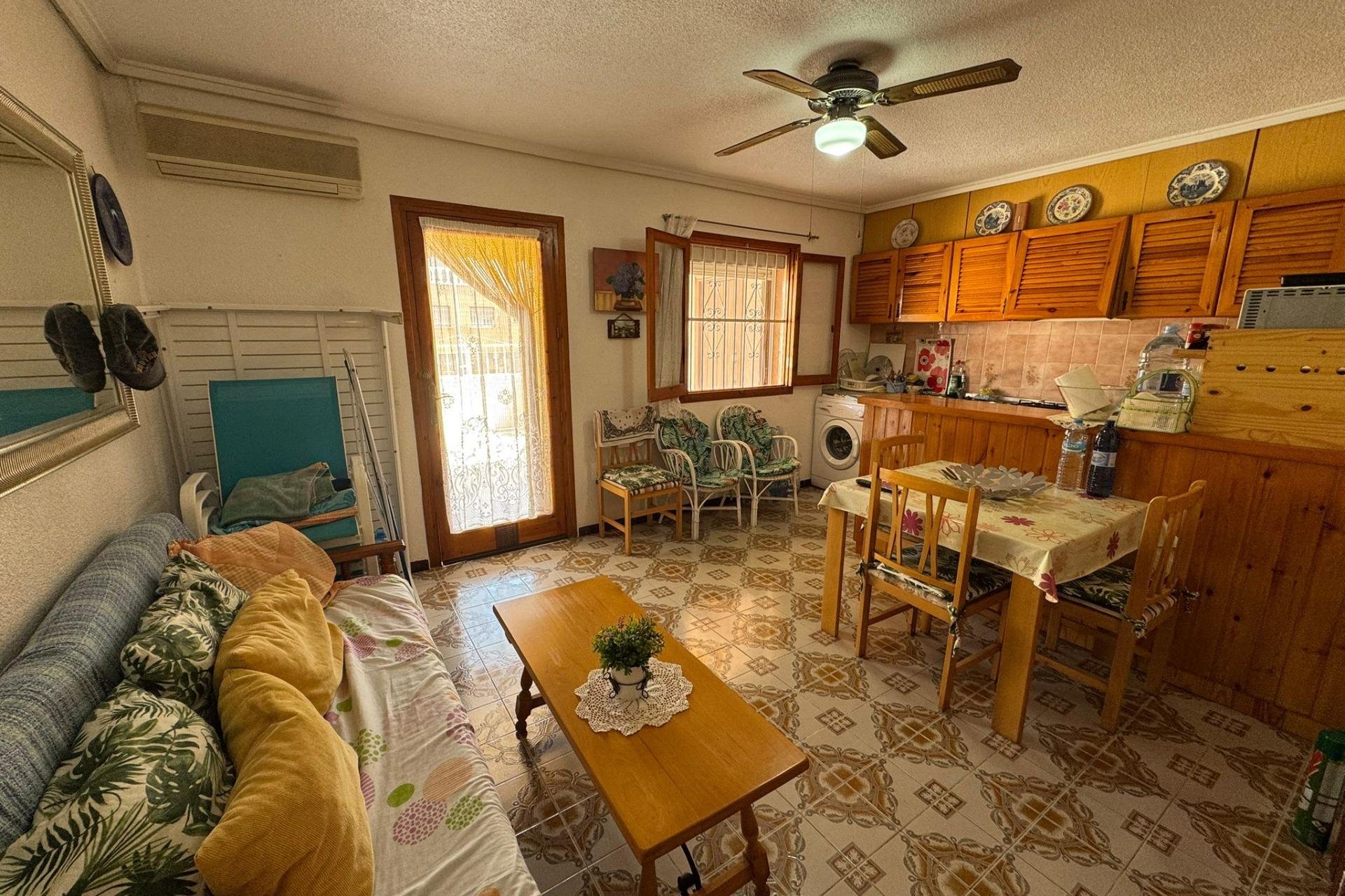 Wiederverkauf - Wohnung - Torrevieja - Playa de los Naufragos