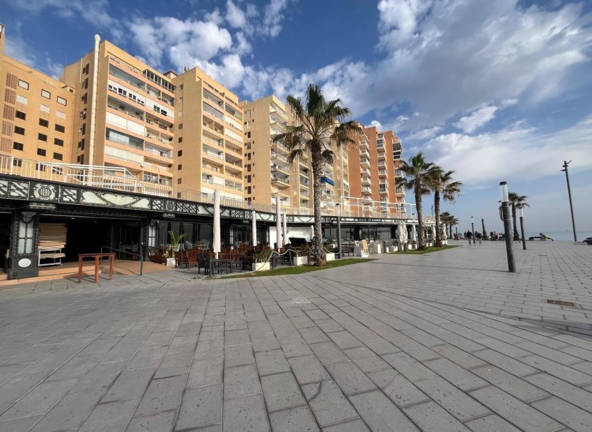 Wiederverkauf - Wohnung - Torrevieja - Playa del Cura