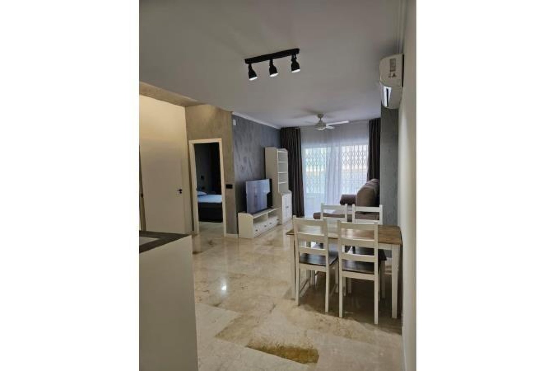 Wiederverkauf - Wohnung - Torrevieja - Playa del Cura