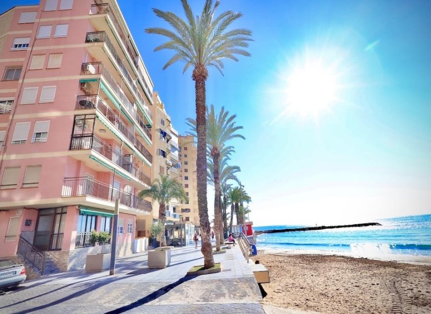 Wiederverkauf - Wohnung - Torrevieja - Playa del Cura