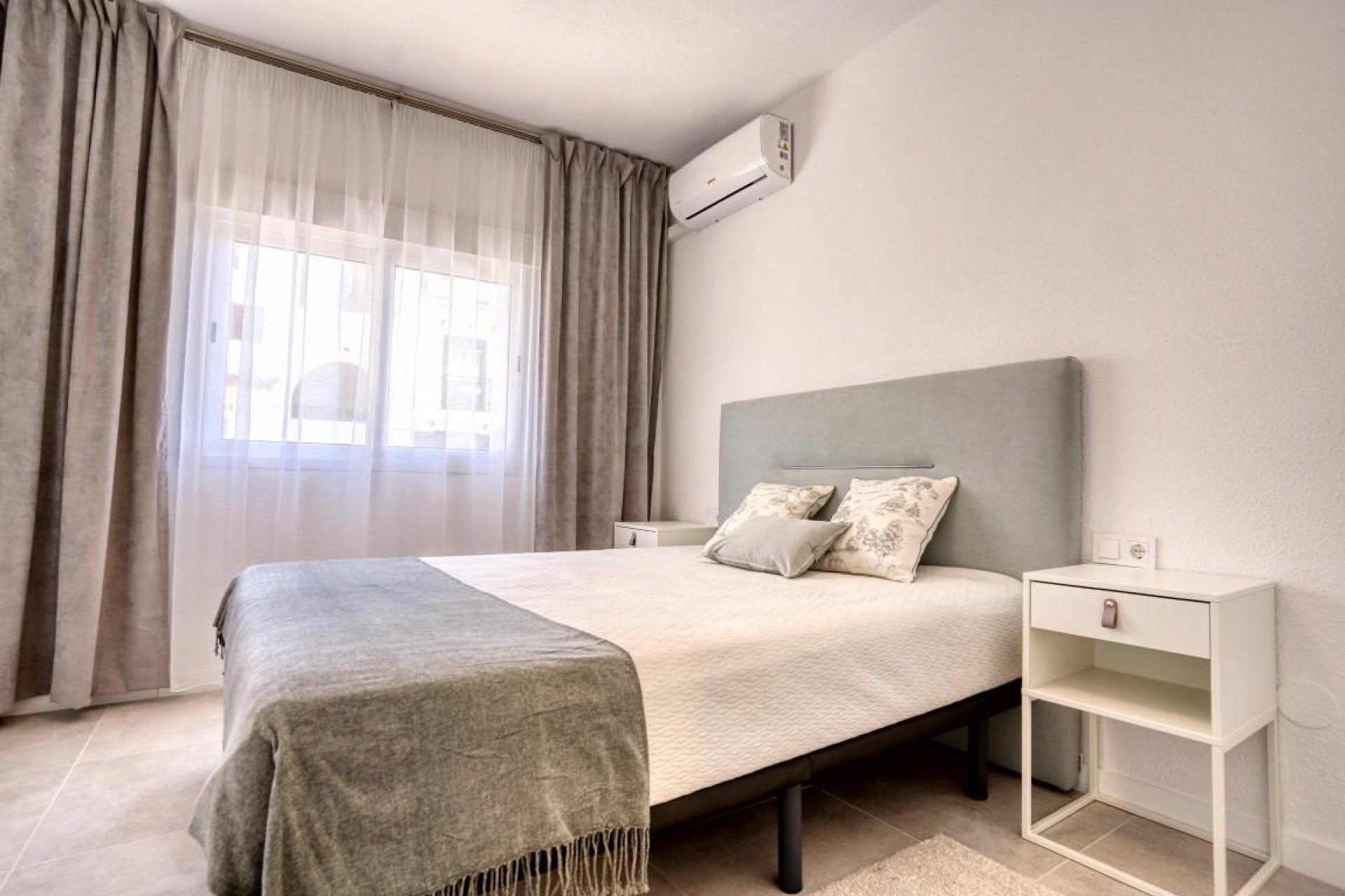 Wiederverkauf - Wohnung - Torrevieja - Playa del Cura