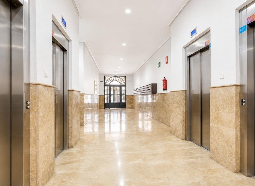Wiederverkauf - Wohnung - Torrevieja - Playa del Cura