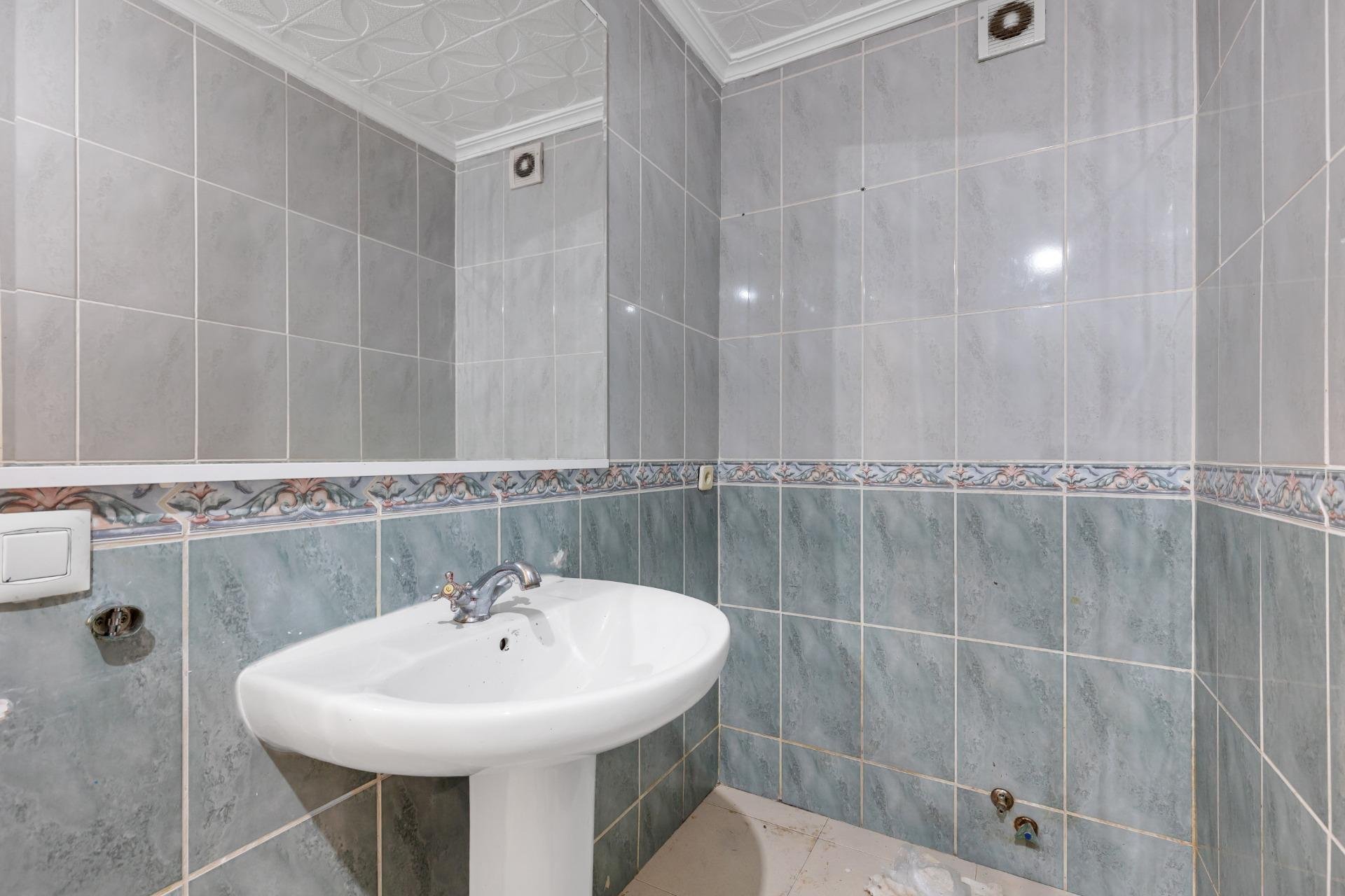 Wiederverkauf - Wohnung - Torrevieja - Puerto Deportivo