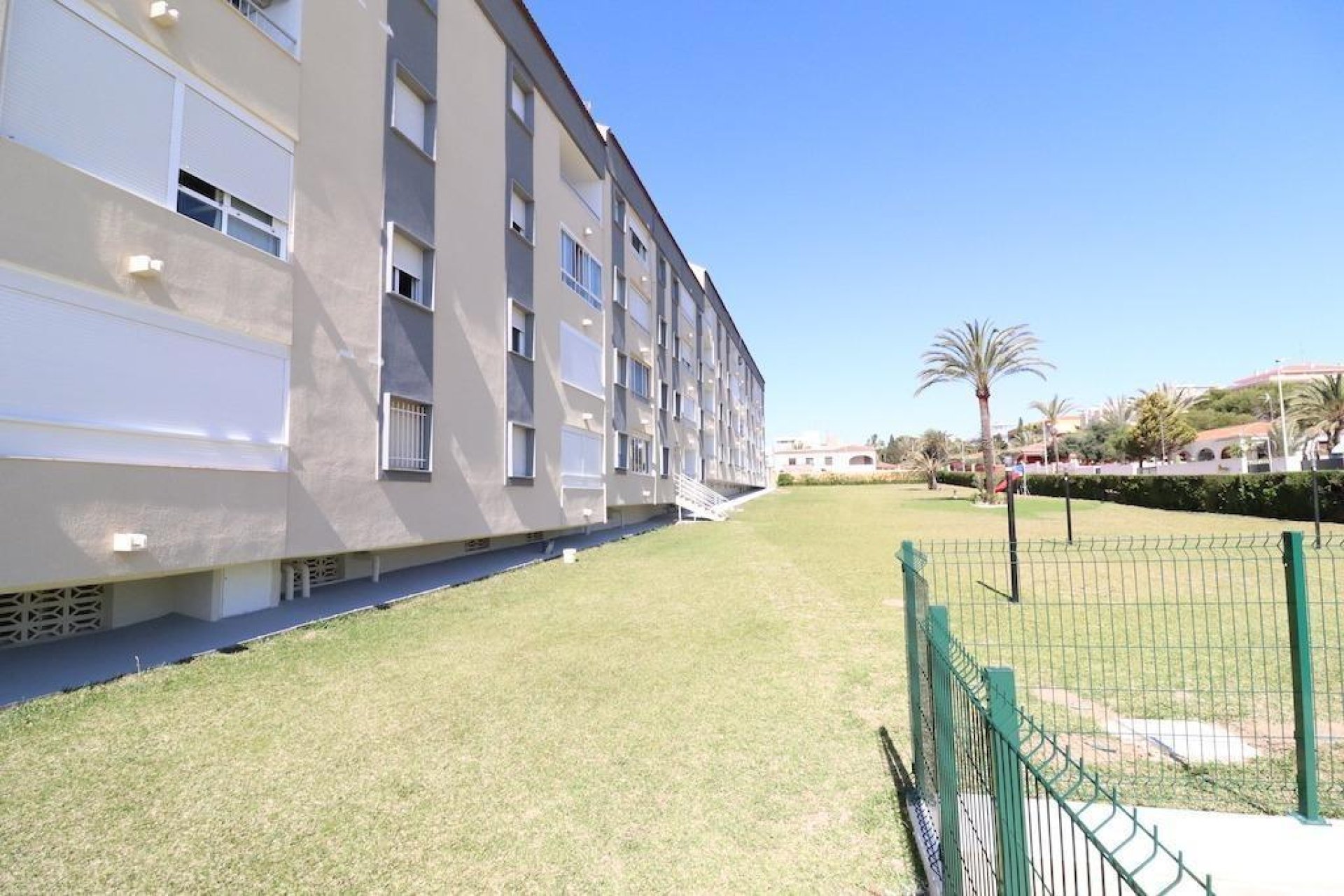 Wiederverkauf - Wohnung - Torrevieja - Punta Prima