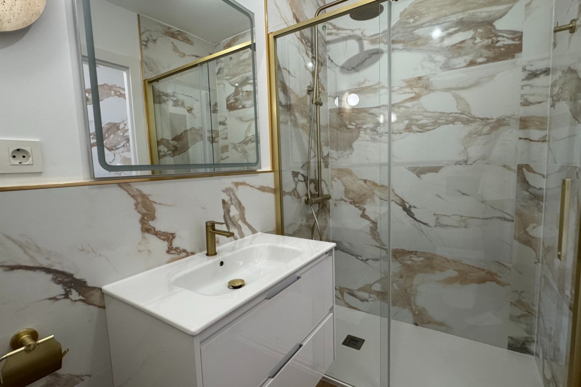 Wiederverkauf - Wohnung - Torrevieja - Punta Prima