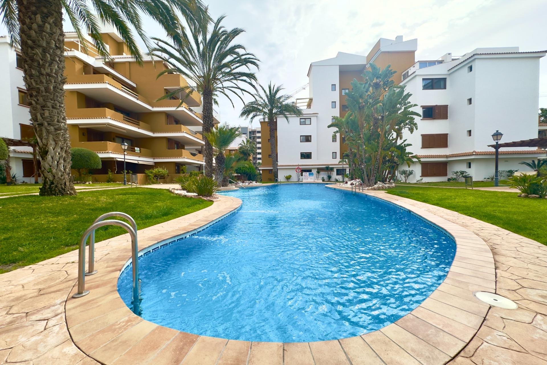 Wiederverkauf - Wohnung - Torrevieja - Punta Prima